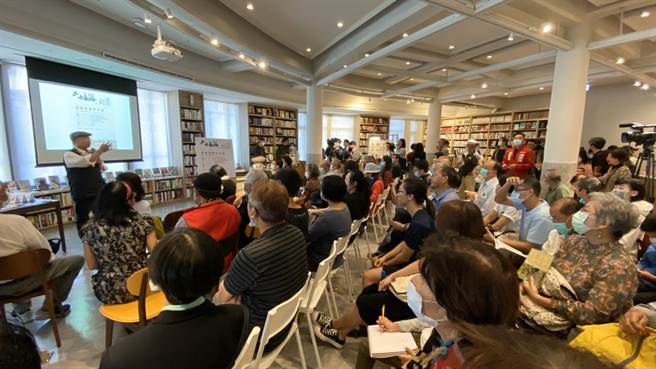 漫画《二七部队》上集在中央书局举行新书发表会。（陈淑芬摄）