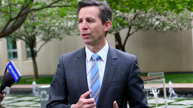 澳洲贸易部长伯明翰。（取自美联社）