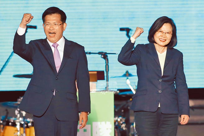 蔡英文总统（右）。（黄国峰摄）