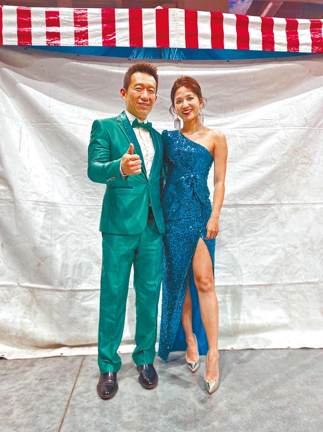 郭子乾（左）、吴怡霈以往尾牙场接到手软，今年受疫情影响意外挂零。（资料照片）