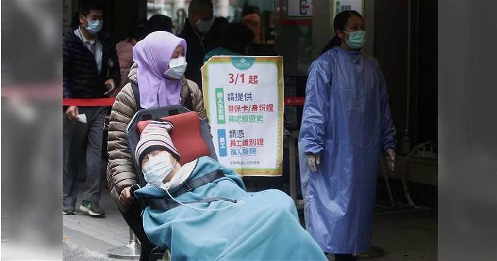 難怪落跑多 看護24小時待命心很累廠工薪多7千還有特休 生活 中時新聞網