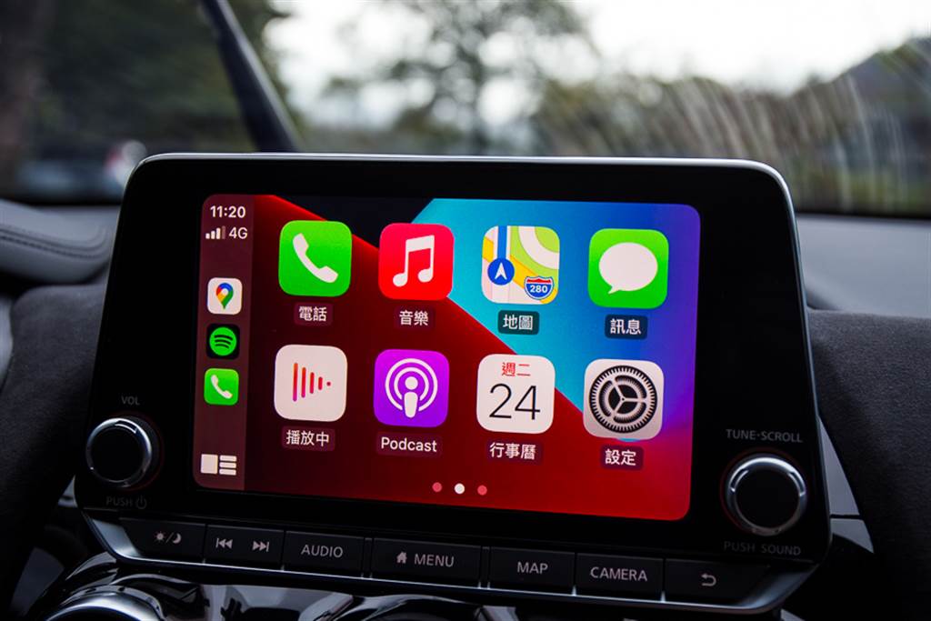 全車系標配8吋智慧多媒體影音系統，支援Apple CarPlay／Android Auto智慧型手機連接系統。