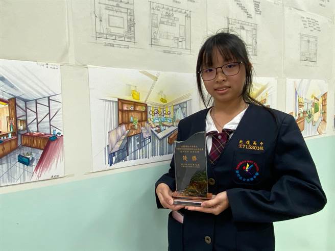 新竹市光復高中室内设计科学生陈晓薇，此次参加全国中等学校技艺竞赛家事类室内设计职种，荣获全国第7名优胜佳绩，也是桃竹苗区唯一获得优胜的学生。（陈育贤摄）