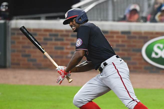 前国民队外野手泰勒转战皇家队。（美联社资料照）