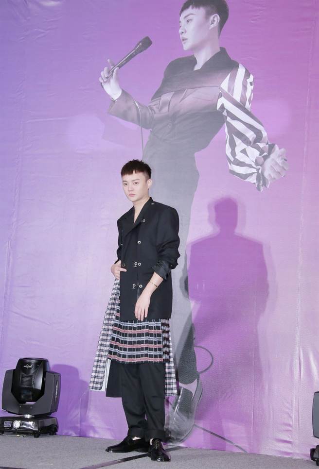 许富凯开心宣布攻蛋。（罗永铭摄）