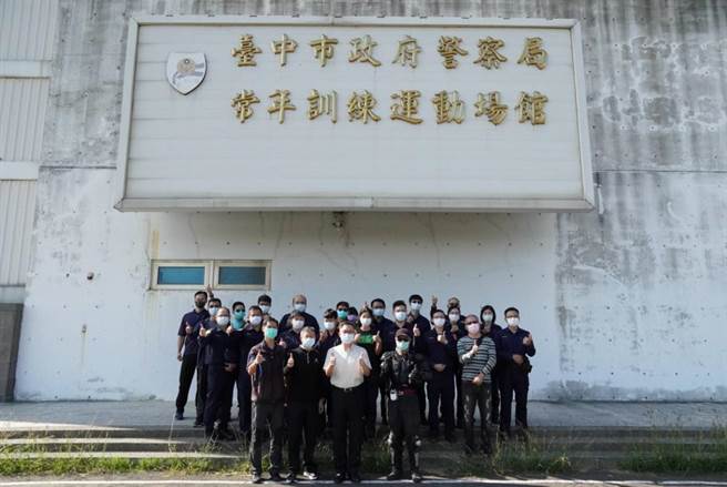 第四分局为增进警察同仁安全驾驶概念及技能，特办理「员警驾车技能及操控技巧」训练研习班，大大增加了同仁正确的驾驶观念及技巧。（警方提供）