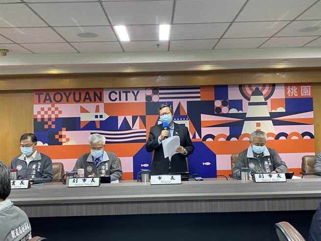 桃园市长郑文灿2日宣布加码版「桃园魅力金三角旅游计画」，将推出2万个价值500元的一日游程，从早玩到晚。(蔡依珍摄)