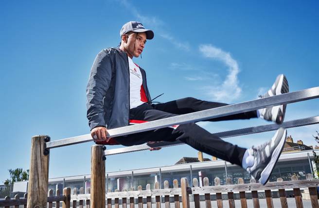 跳脱以往运动休閒单品的刻板印象，增添些许现代气息。（图／品牌提供）