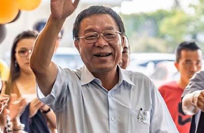 高雄市议员黄明太为了挺莱猪，竟说「高收入不会买美猪，是给穷人多一个选择」。(图/撷自黄明太fb)