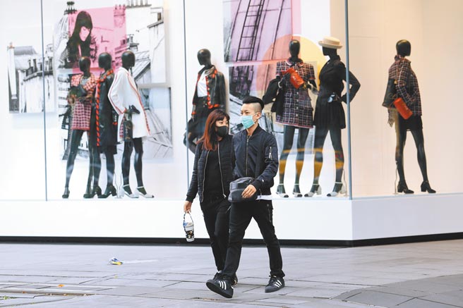 近2年企业获利不佳，已对税收产生衝击，根据财政部编列的2021年岁入预算，营所税预算大幅减列300亿元。（本报资料照片）