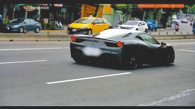 「声音照相」执法明年上路，北市11月先行上路，1个月侦测到126辆不符规定。（北市环保局提供／游念育台北传真）