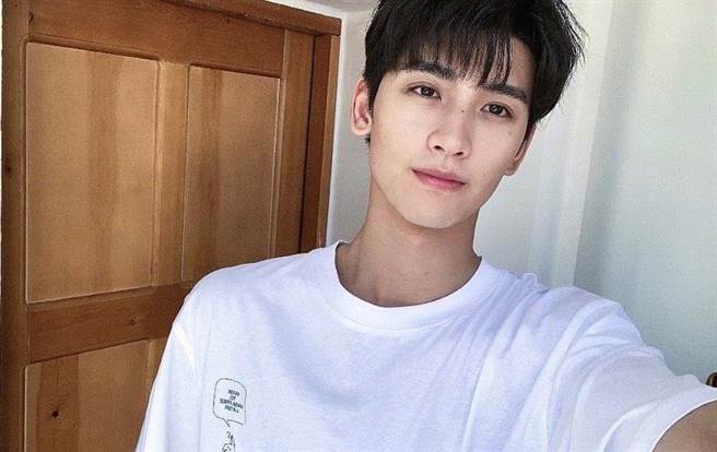 黃俊捷曾演出《三生三世枕上書》中的白真。(圖/翻攝自黃俊捷IG)