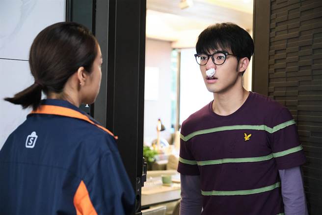 陈昊森饰演社会新鲜人不修边幅。（公视提供）