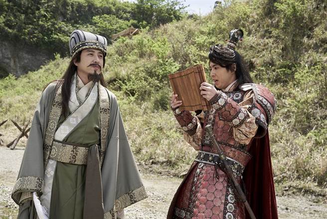 《新解释．三国志》卡司阵容坚强，故事笑料百出。（车库娱乐提供）