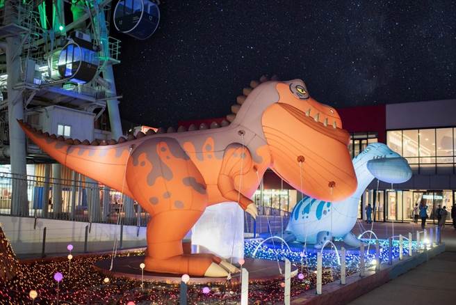 MITSUI OUTLET PARK台中港店打造「戽斗恐龙探险岛」的热带耶诞节丛林探险。（MITSUI OUTLET PARK提供）