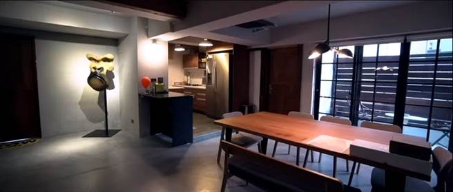 今（3）日柯震东在自己的YouTube频道，开箱他位在台北东区的豪宅。(图/ 摘自柯震东Kai Ko YouTube频道)