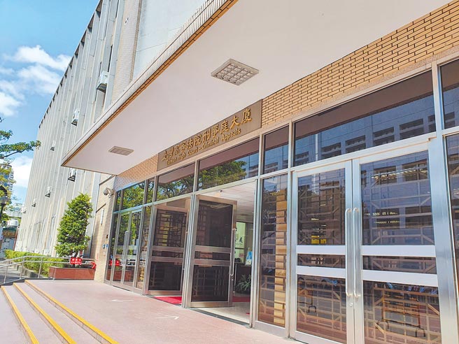 情侣在租屋处洗澡因热水器燃烧不完全中毒死亡，高院判决「包租公」欧男总计须赔841万多元。（本报资料照片）