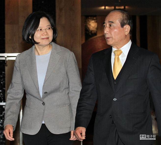 总统蔡英文（左）、立法院前院长王金平（右）。（图／本报系资料照）