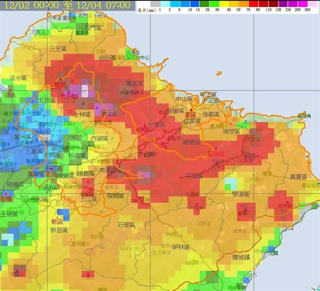 郑明典分享雨量图，解释南港、汐止经常有雨的原因。（中央气象局提供）