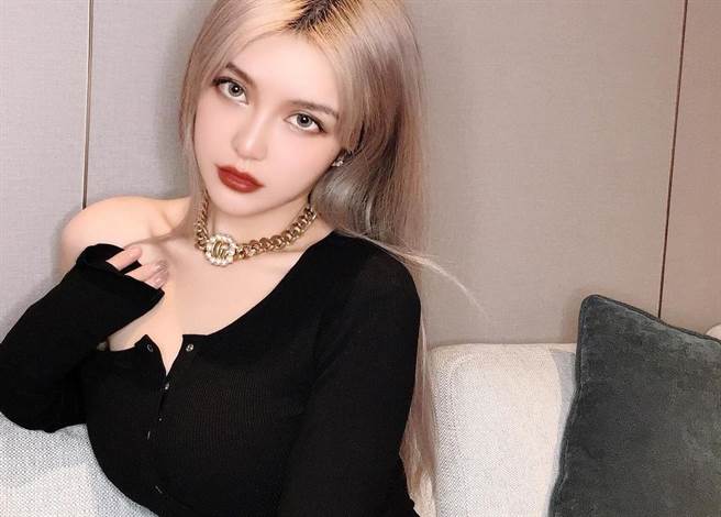 周扬青是出名的白富美。(图/翻摄自周扬青IG)