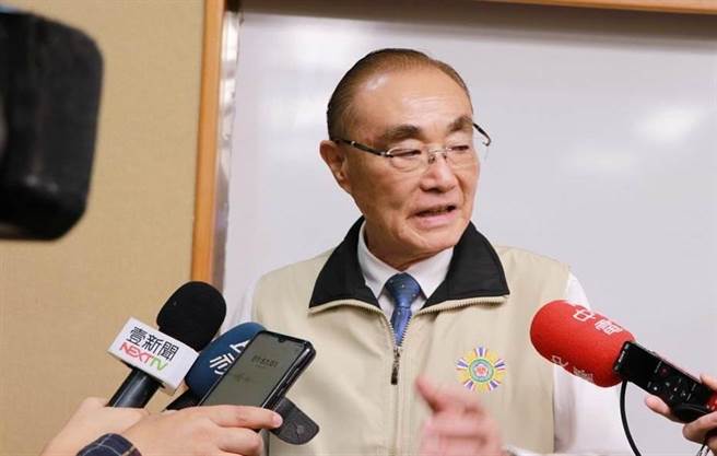 终止「清境农场绵羊秀」5千连署达标 冯世宽神回2字。(图/台北荣总提供)