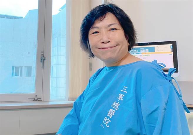 国民党立委叶毓兰右耳听力受损，治疗后已有进步。（图／摘自叶毓兰脸书）