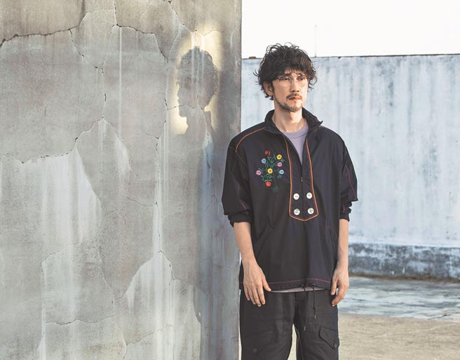 周传雄时隔5年推出全新作品《传世音乐》。（宽鱼国际提供）