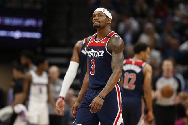 毕尔强调自己跟沃尔之间关系就跟兄弟一样。(美联社)