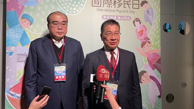 徐国勇指出，为提升外来人士生活的便利性，内政部预计从明年1月2日起，外来人士统一证号将比照国民身分证字号编码原则改版。（吴康玮摄）