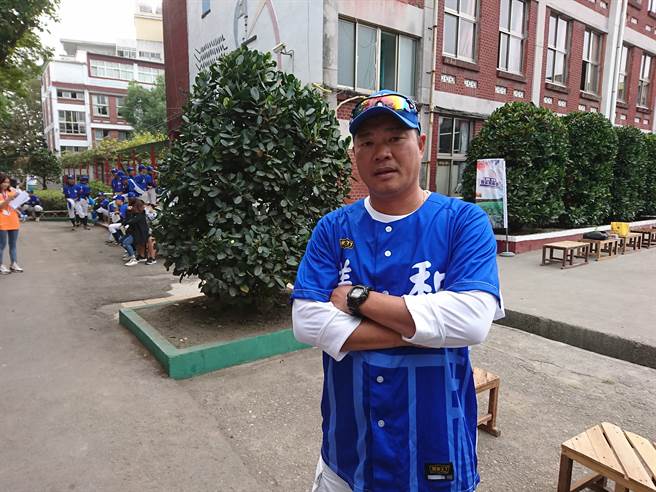 前兄弟象队「振总」陈瑞振日前接下富邦悍将二军首席教练一职。（廖德修摄）