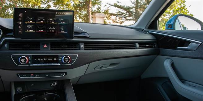 木质内装饰板显得特别有质感。（陈大任摄）