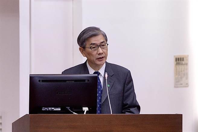 （金管会主委黄天牧7日赴立法院财委会报告KY股强化监理。图／王德为摄）