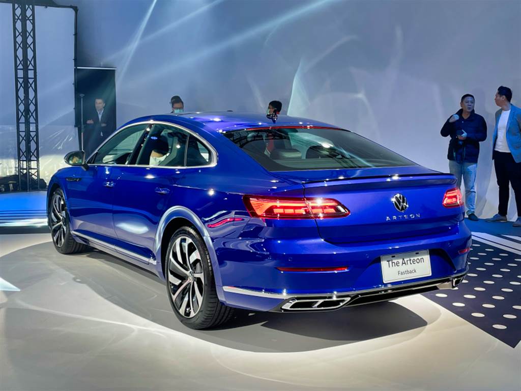 Volkswagen新世代旗艦Arteon實車展出，明年一月正式上市。