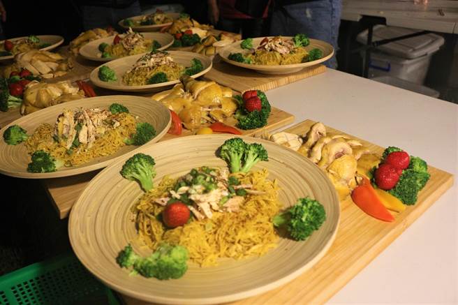 苗栗縣青年店家藉由「好好食飯」平台，端出在地特色料理，好看又好吃。（巫靜婷攝）