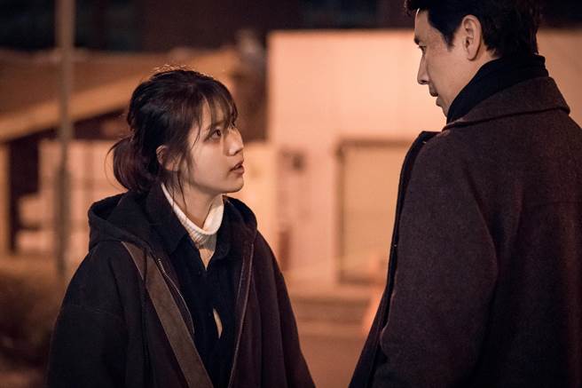 李善均和李知恩（IU）首次合作，主演《我的大叔》。（八大提供）