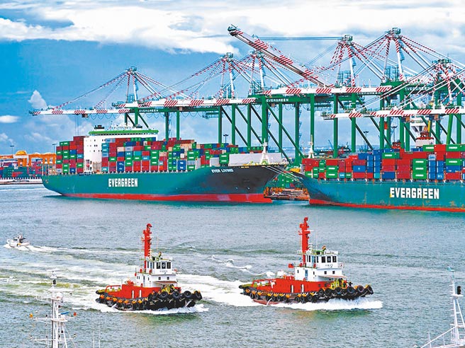 12月7日，财政部公布11月海关进出口贸易统计。（台湾港务公司提供）