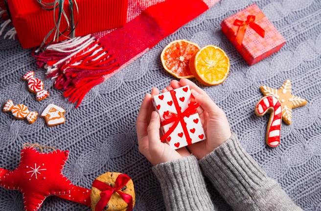 圣诞节之际  开心热闹之余，也别忘了检视自身保障无虞！（图／小花平台保险提供）