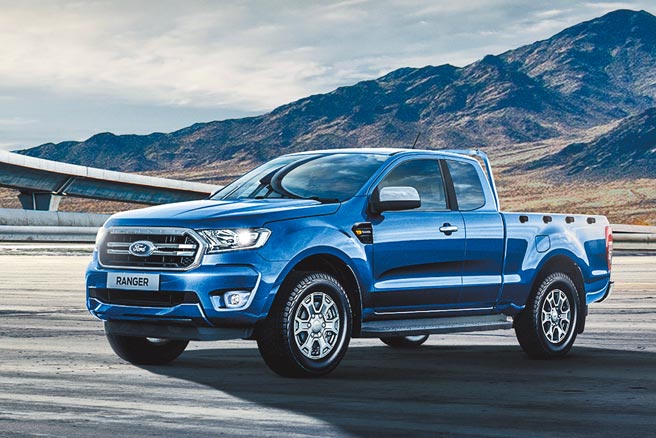 Ford Ranger职人型21年式 Ford Ranger职人型升级8吋触控萤幕，支援Apple CarPlay与Android Auto，旧换新现金价94.9万元。（福特六和提供）