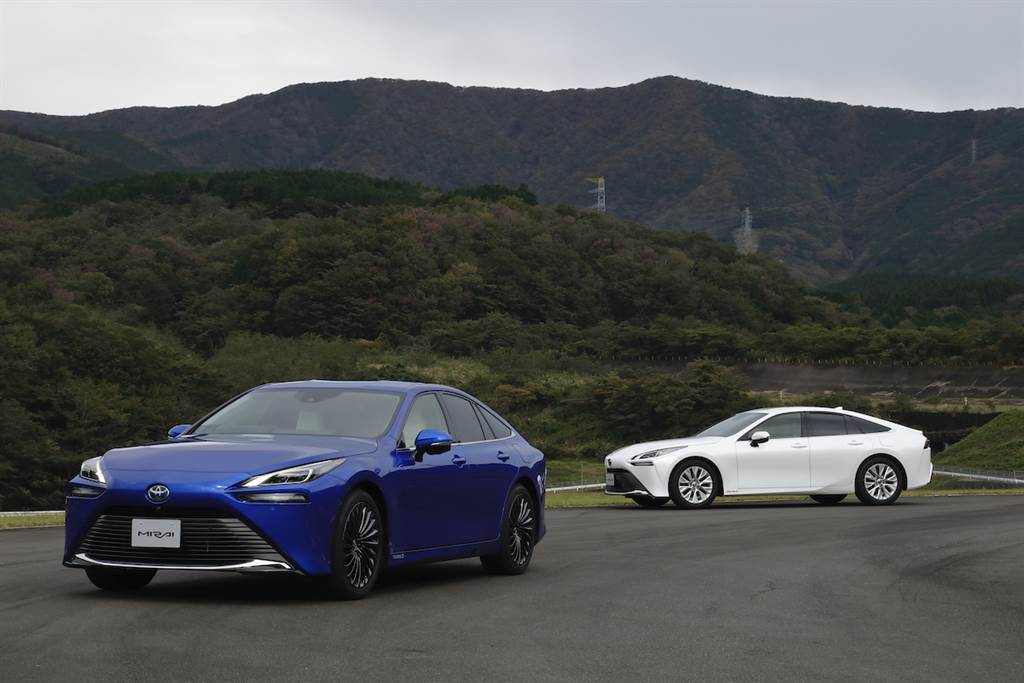 具備 850km 續航力、強調走行樂趣的新世代高級車，Toyota Mirai 第二代日本發售！