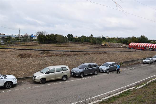 竹南镇中港溪出海口沿岸的蚬仔沟出水滞洪池预定地。（谢明俊摄）
