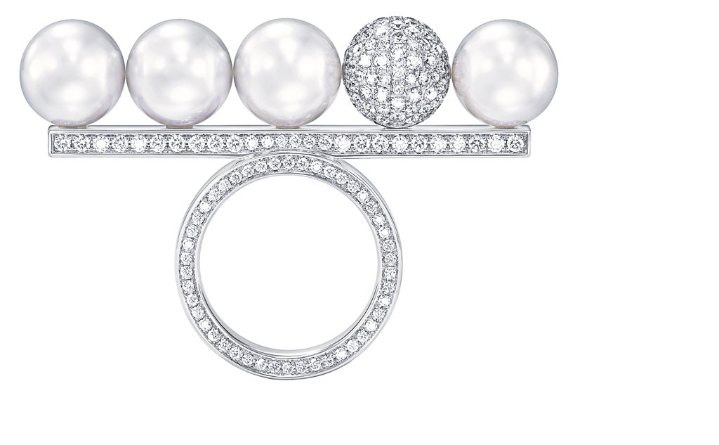 TASAKI balance signature decade pearls and diamonds戒指，101萬元。（TASAKI提供）