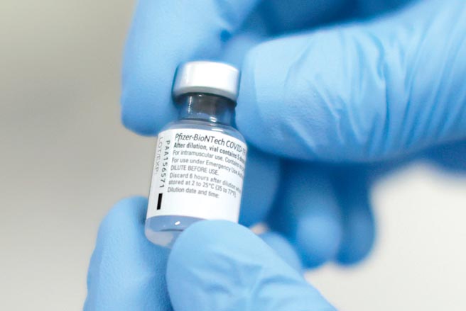 新冠疫苗緊急授權 FDA最快12日批准