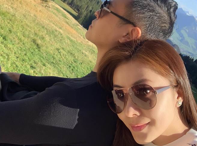 熊黛林和郭可颂婚后甜蜜。（图／翻摄自熊黛林微博）