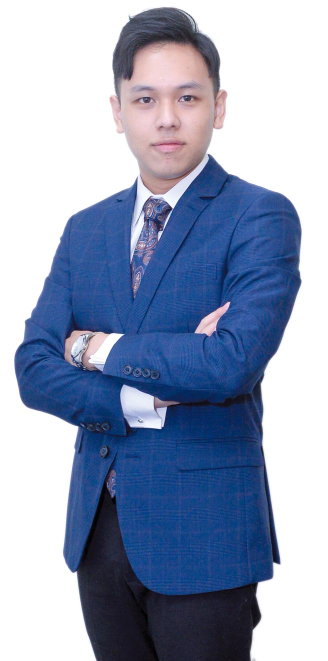 摩爾投顧分析師鐘崑禎