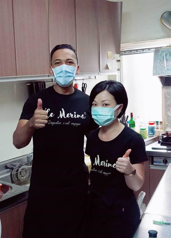 埔里土生土长的陈姿叡与马达加斯加岛住民狄禄及谱出异国之恋，经过职训后开餐馆，料理爱之味。（劳动力发展署中彰投分署提供／卢金足台中传真）