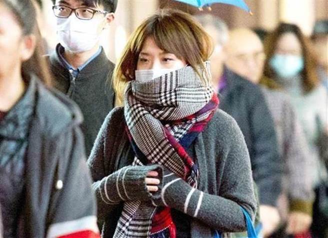 受东北季风加冷空气影响，今（15）日全台有12个测站低温创入冬新低。（本报系资料照片）