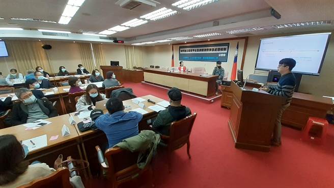 今日公听会照 (吴家豪摄)