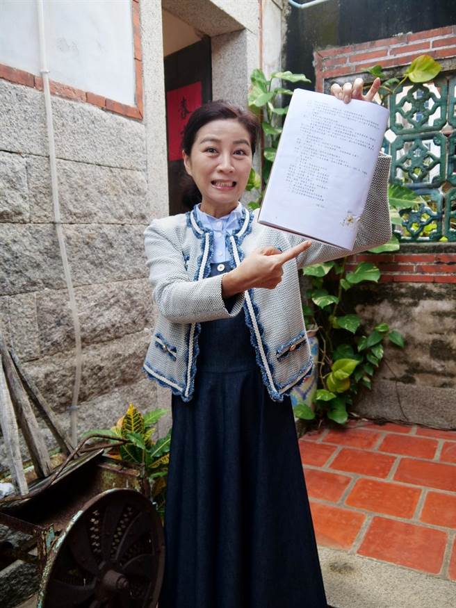 片場遭鳥屎攻擊！方文琳開心買彩券