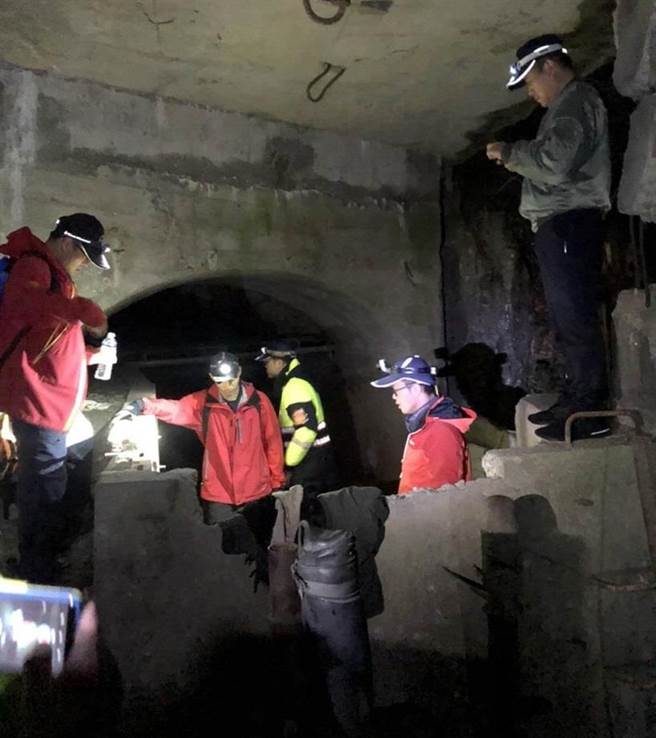 闯入中横便道失踪40天的邱男，被猎人发现躲在废弃电厂后山躲山洞内。（警方提供／王文吉台中传真）