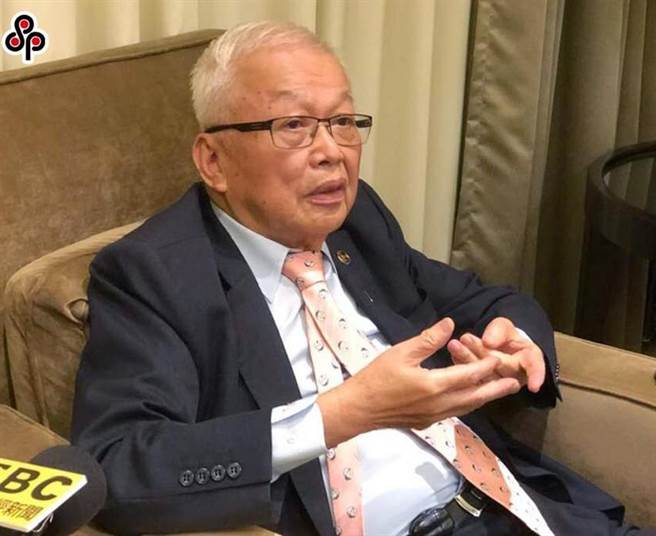 台灣綜合研究院創辦人劉泰英對股匯市資金行情發燒示警。圖／本報資料照片